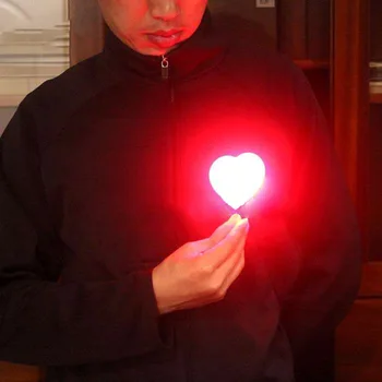 Srce Svetlobo (Rdeča Barva) Čarovniških Trikov, Ki Se Pojavljajo Razsvetljavo Fazi Blizu Stranka Prevara Rekviziti Lep Komedija Pribor G8116